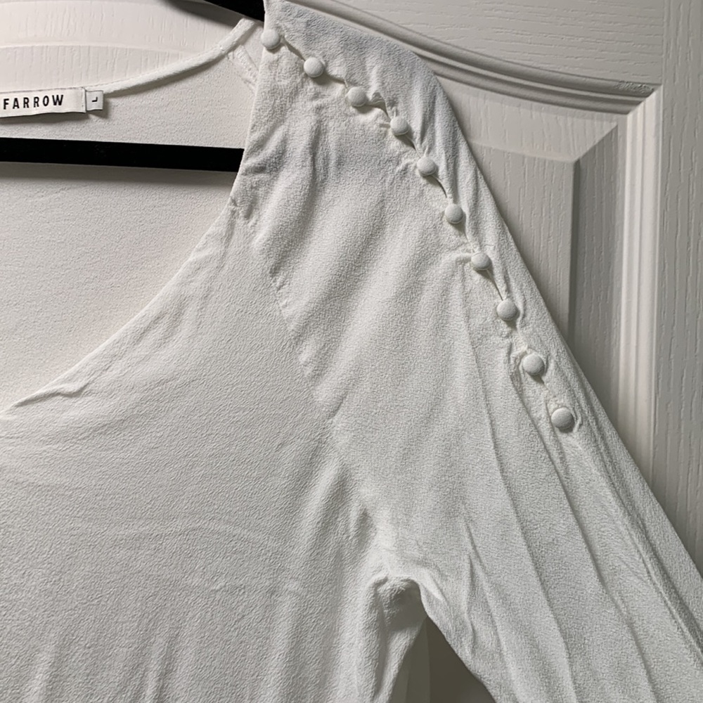 White blouse - Picture 4 of 4